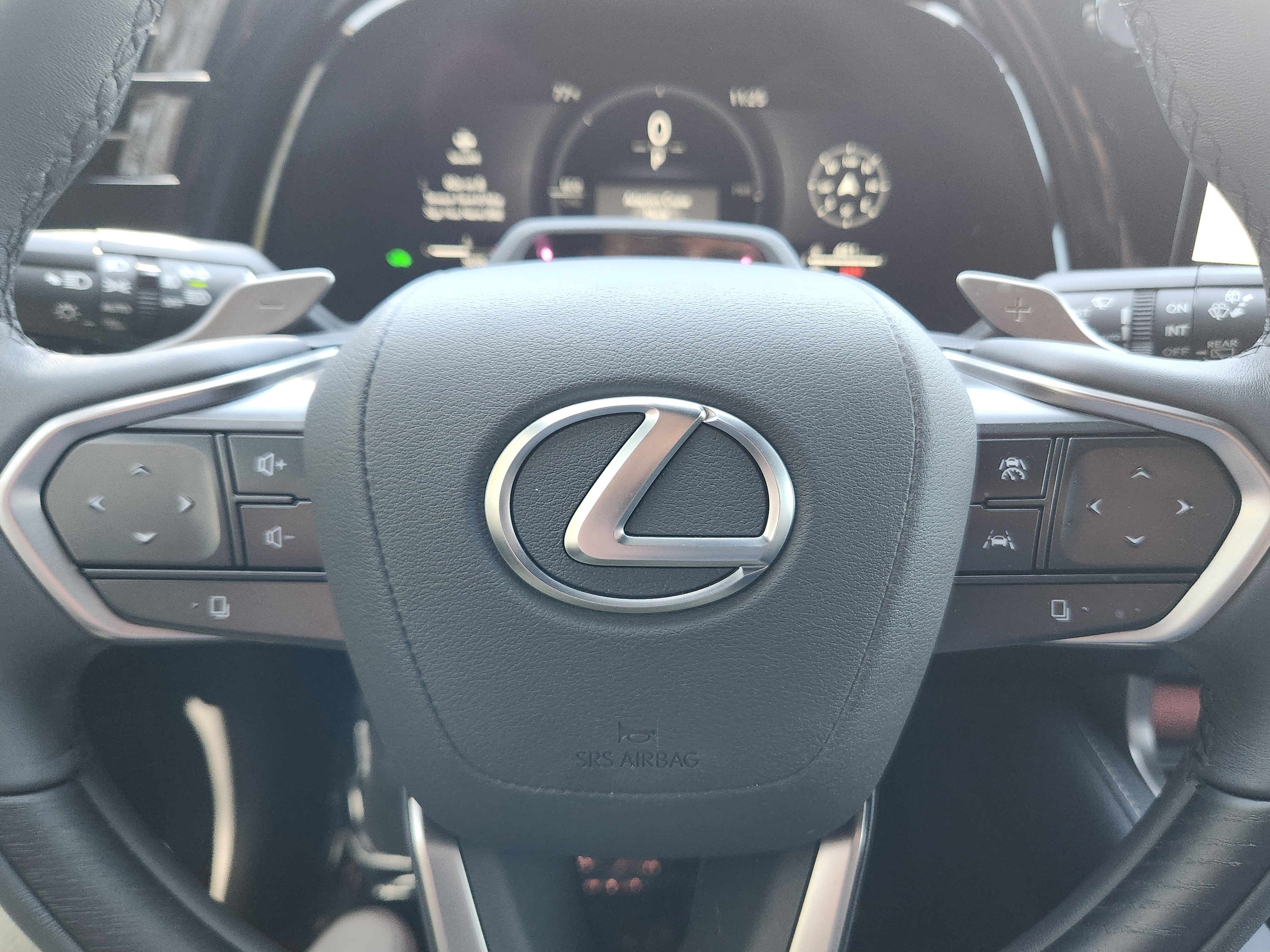 Used 2025 Lexus RX 350 w/ Convenience Package AWD/4WD image 7