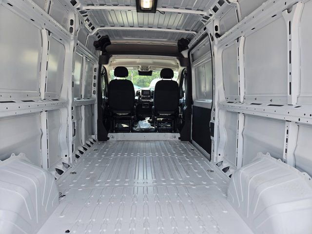 New 2025 RAM ProMaster 2500 w/ Convenience Group FWD image 10