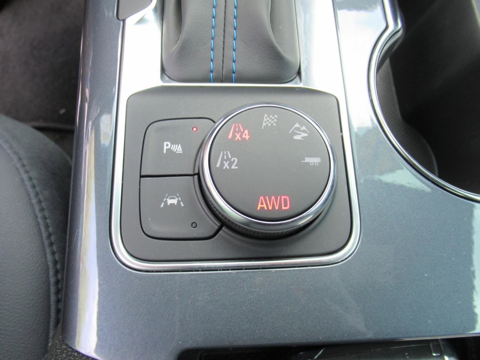 Used 2024 Chevrolet Blazer RS w/ Driver Confidence II Package image 29