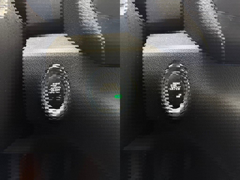 Used 2023 GMC Terrain AT4 image 21