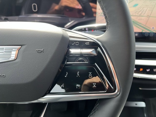 New 2025 Cadillac Lyriq Luxury image 17