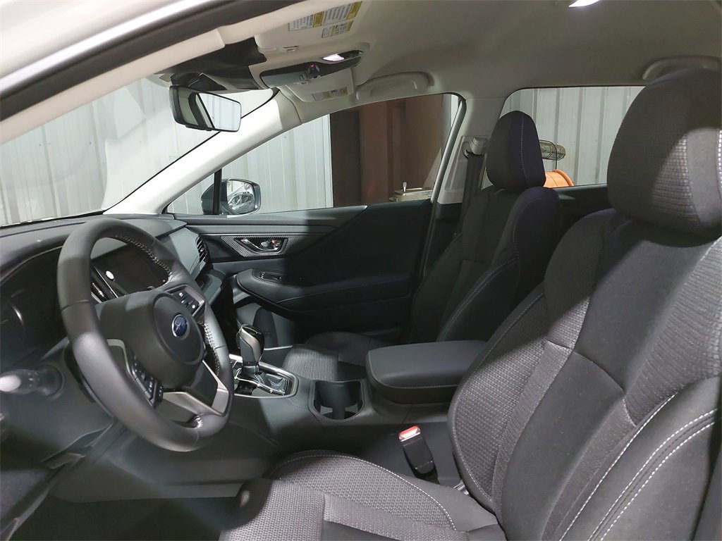 Used 2025 Subaru Outback Premium w/ Popular Package #1A image 15