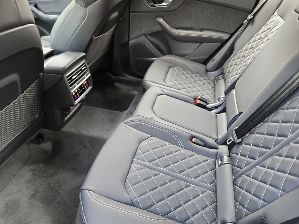 New 2026 Audi SQ8 Premium Plus AWD/4WD image 35