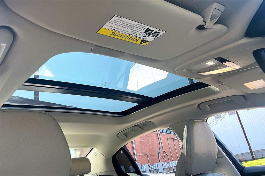 Used 2024 Volvo S60 B5 Plus image 22