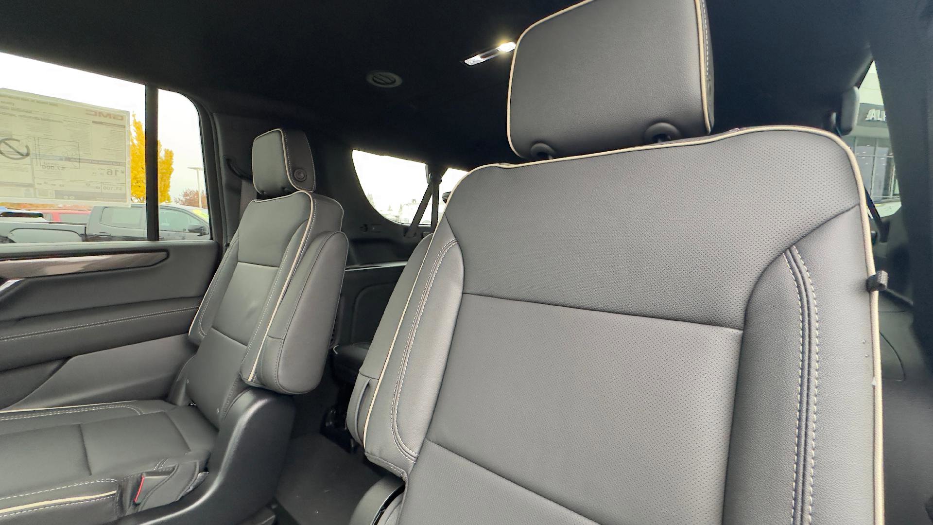 New 2026 GMC Yukon XL Elevation image 10