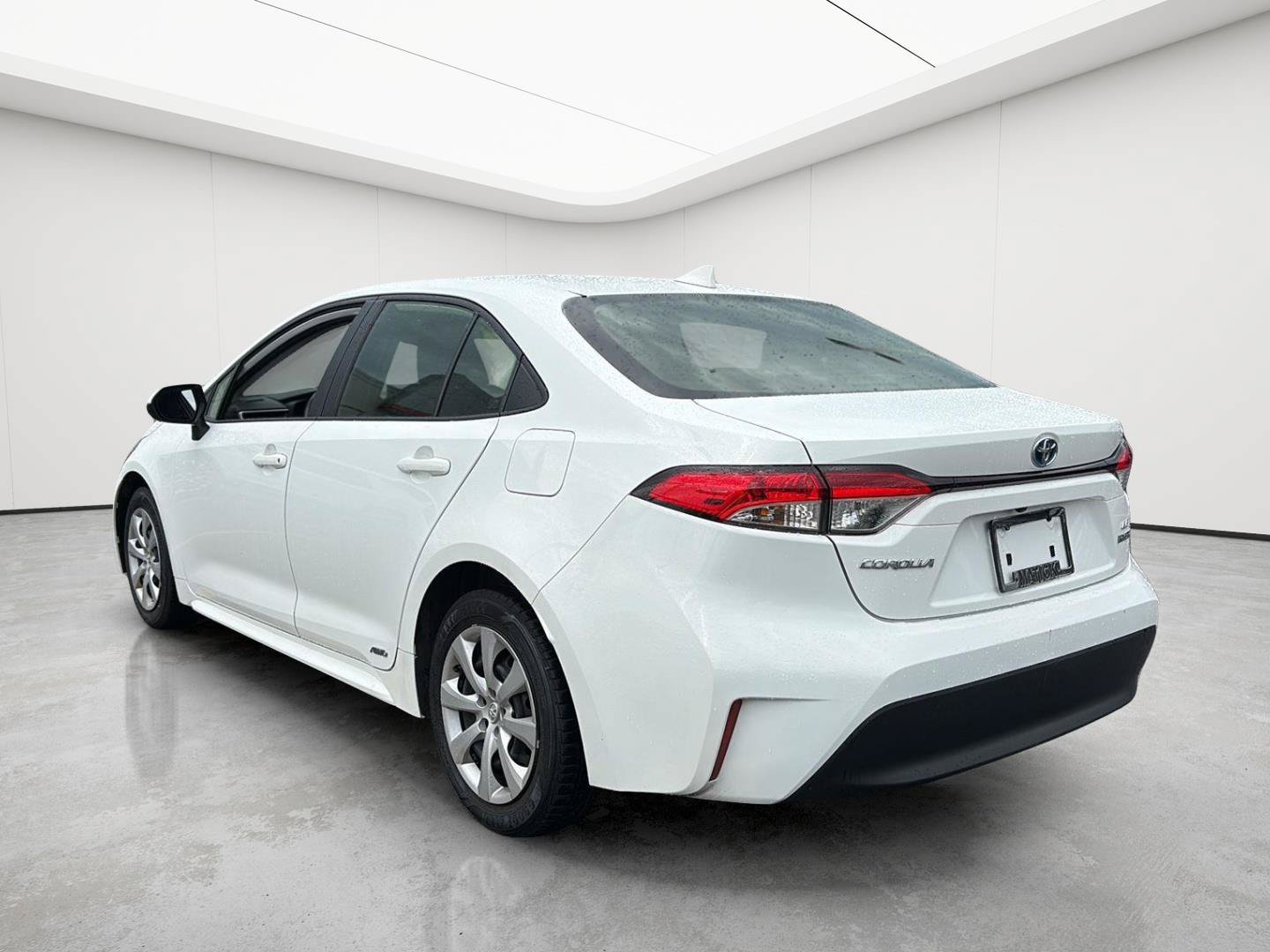 Used 2023 Toyota Corolla LE AWD/4WD image 6