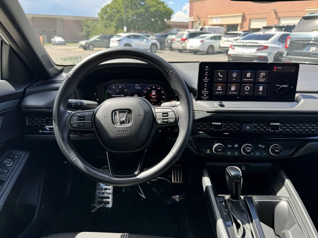 Used 2023 Honda Accord Sport image 25
