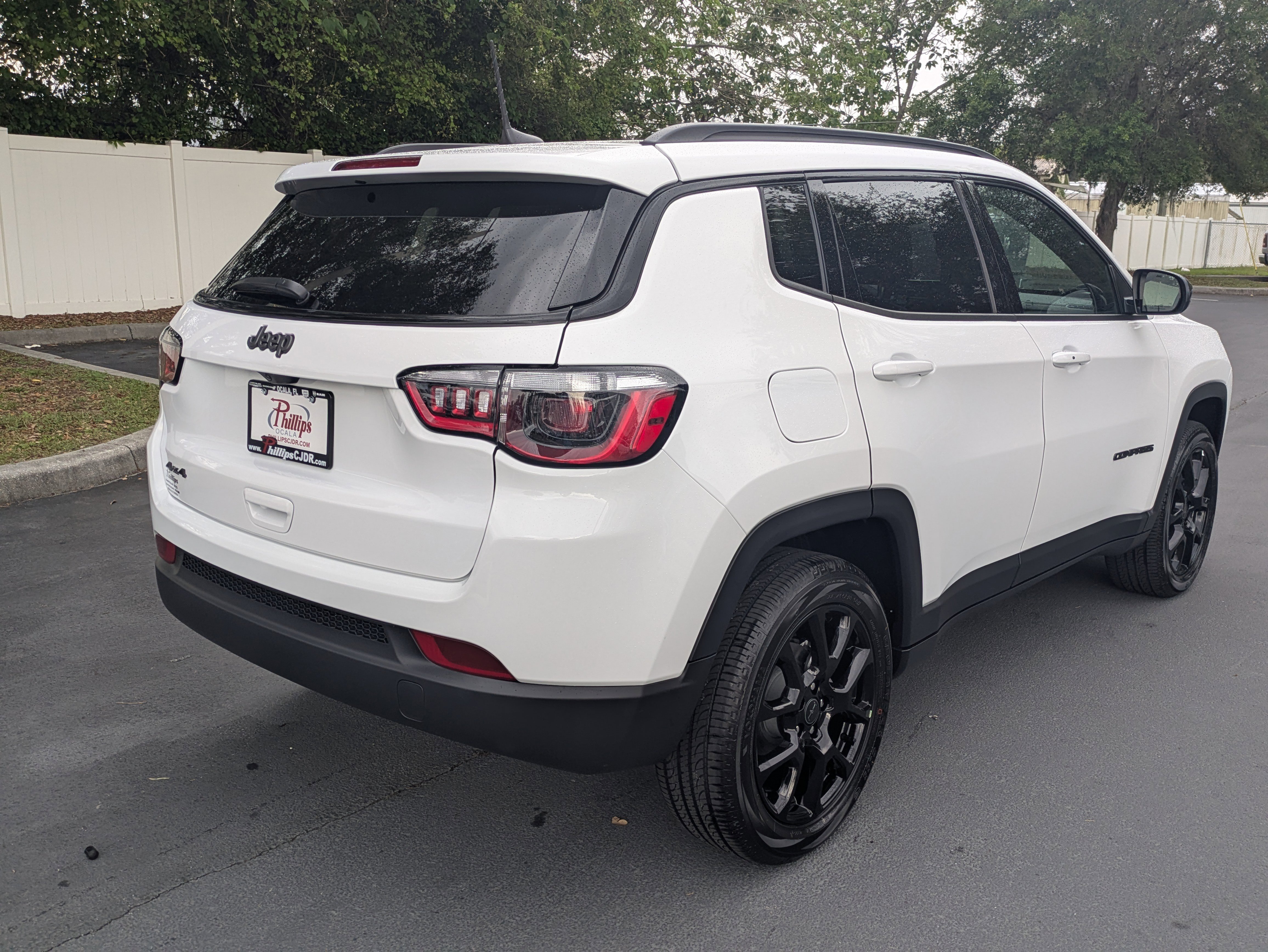 New 2026 Jeep Compass Latitude image 3