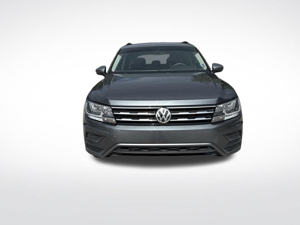 Used 2021 Volkswagen Tiguan SE FWD image 3