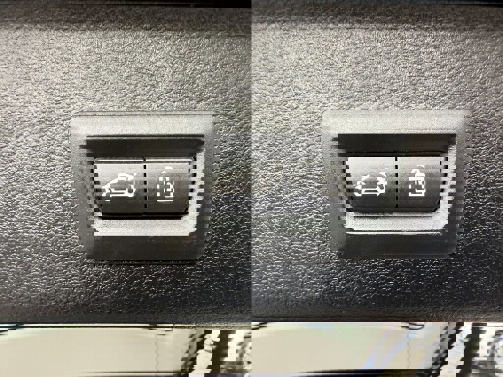 Used 2016 BMW X3 xDrive28i image 32