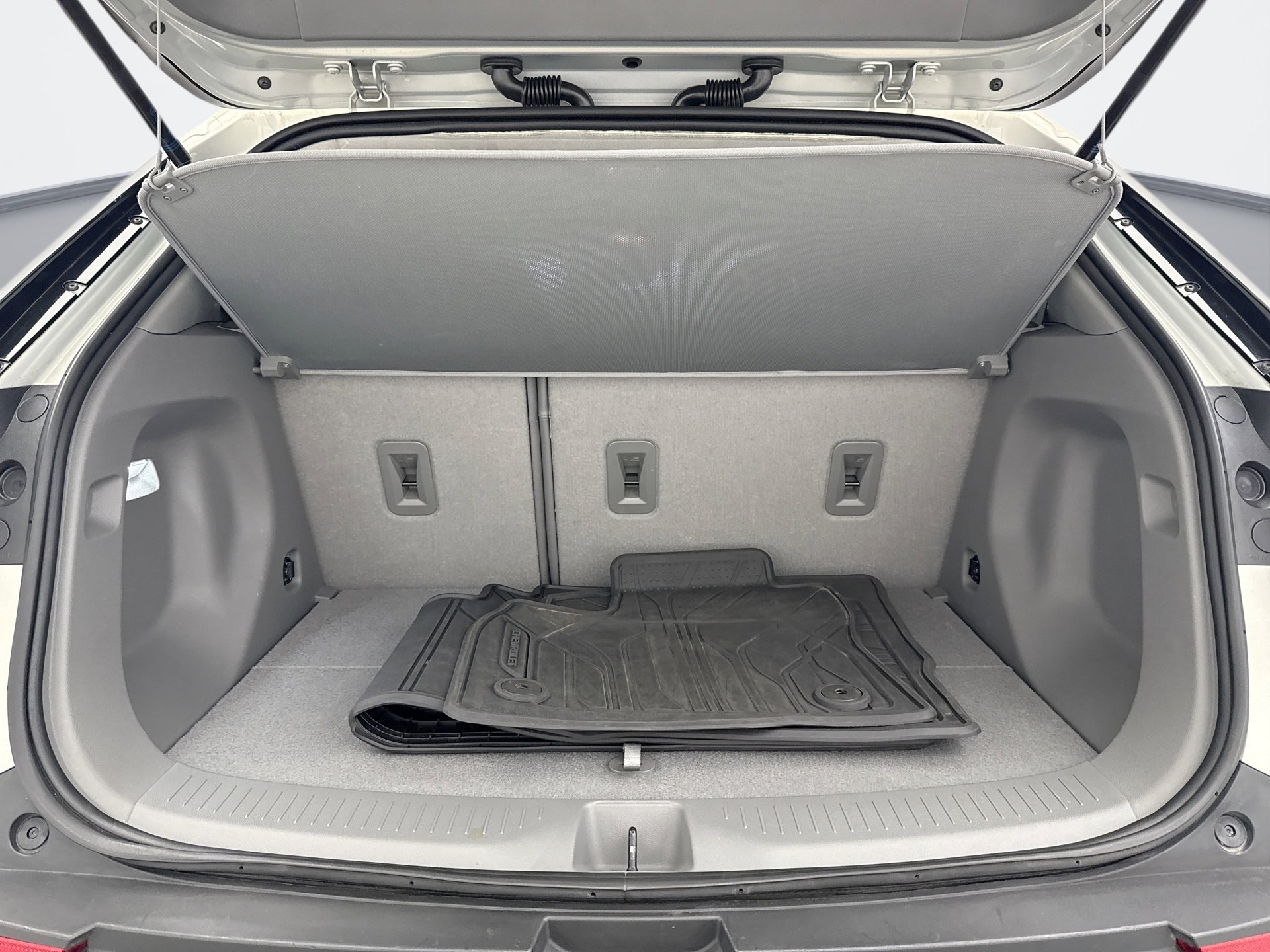 Used 2023 Chevrolet Bolt EUV Premier image 18