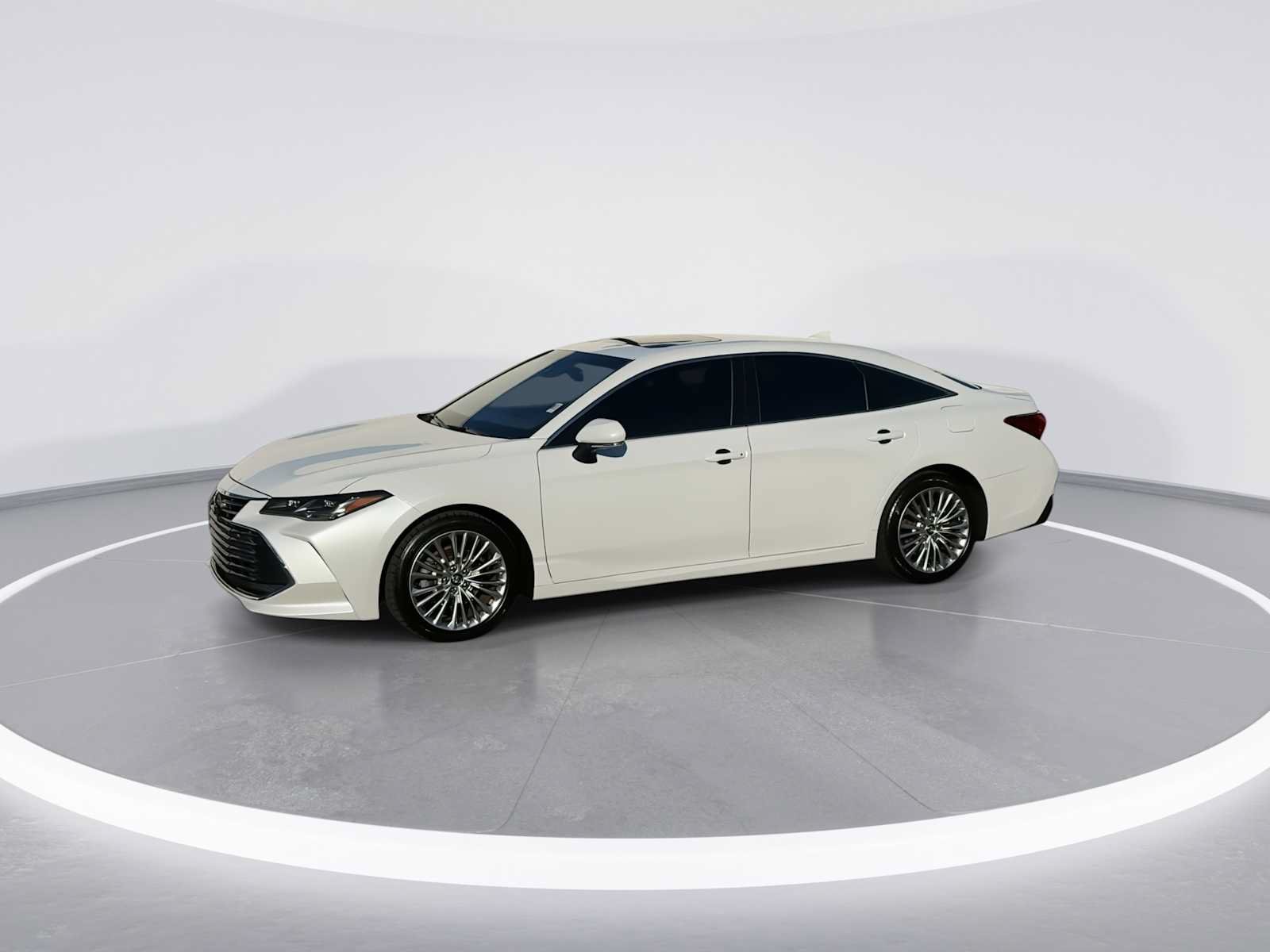 Certified 2020 Toyota Avalon Limited w/ Advanced Safety Package FWD image 4