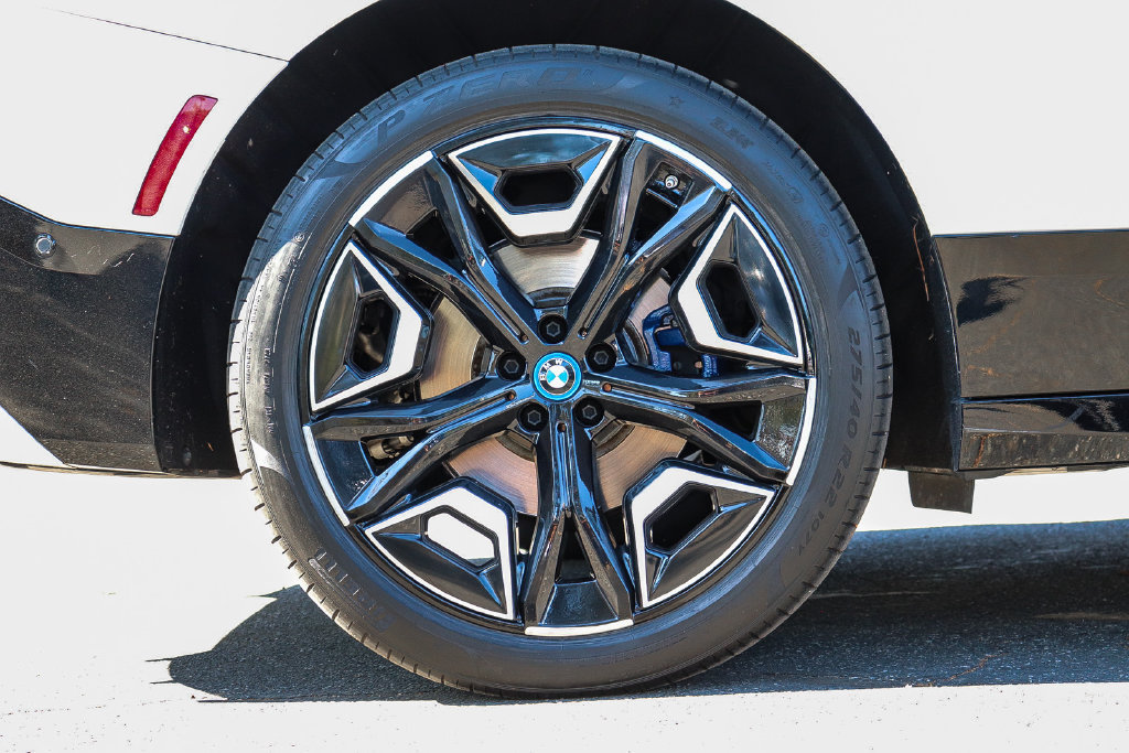 Certified 2024 BMW iX xDrive50 w/ Sport Package AWD/4WD image 8