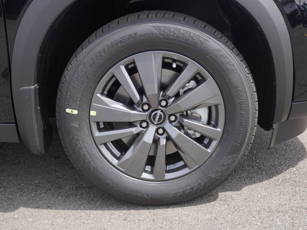 New 2026 Nissan Pathfinder SV image 7