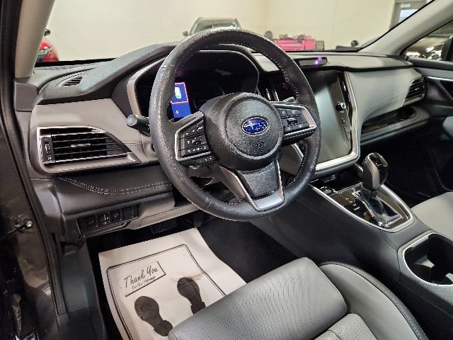 Used 2025 Subaru Outback Limited AWD/4WD image 12