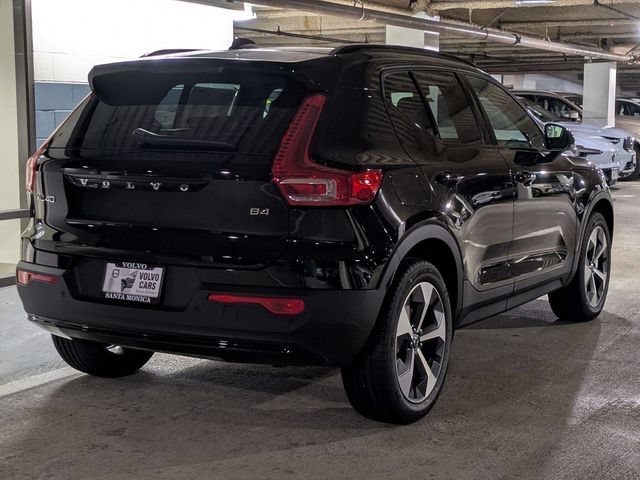 New 2026 Volvo XC40 B4 Core w/ Protection Package FWD image 3