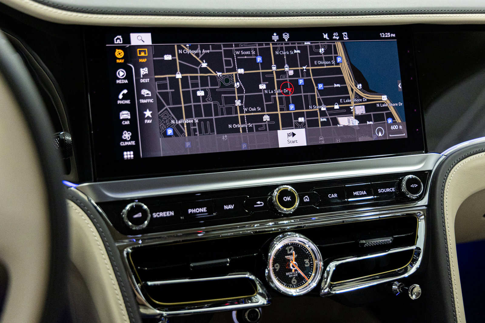 Used 2023 Bentley Flying Spur V8 image 29