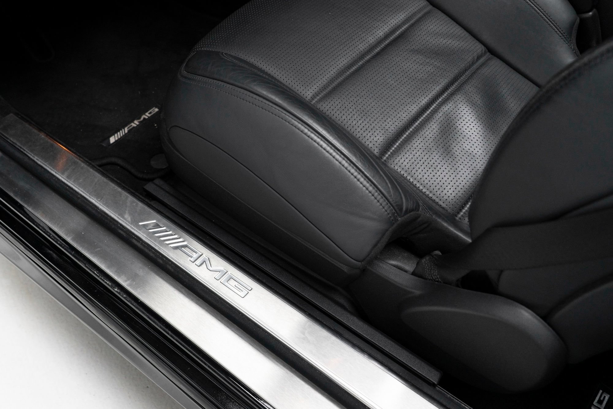 Used 2012 Mercedes-Benz CL 63 AMG image 15