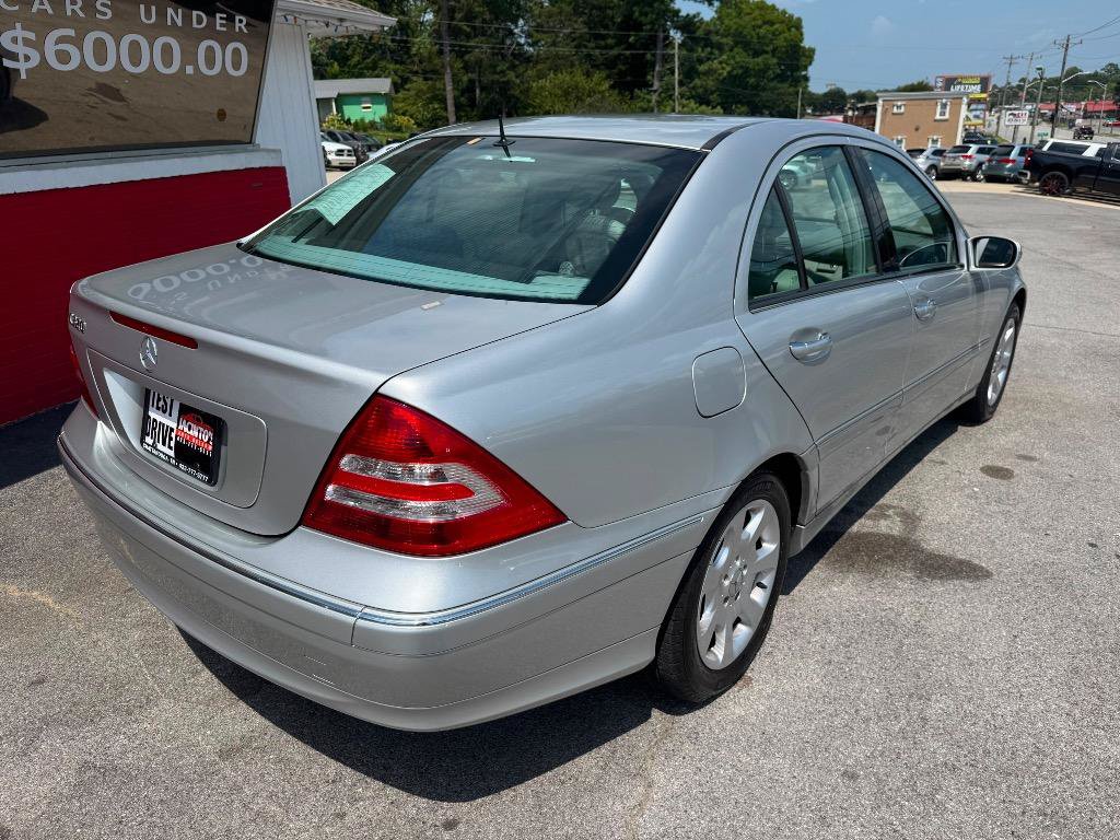 Used 2005 Mercedes-Benz C 320 Sedan image 9