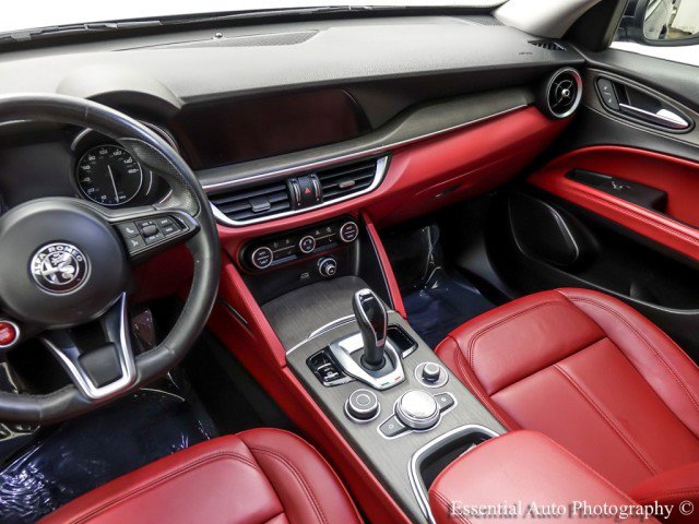 Used 2020 Alfa Romeo Stelvio Ti w/ Active Blind Spot Package image 17