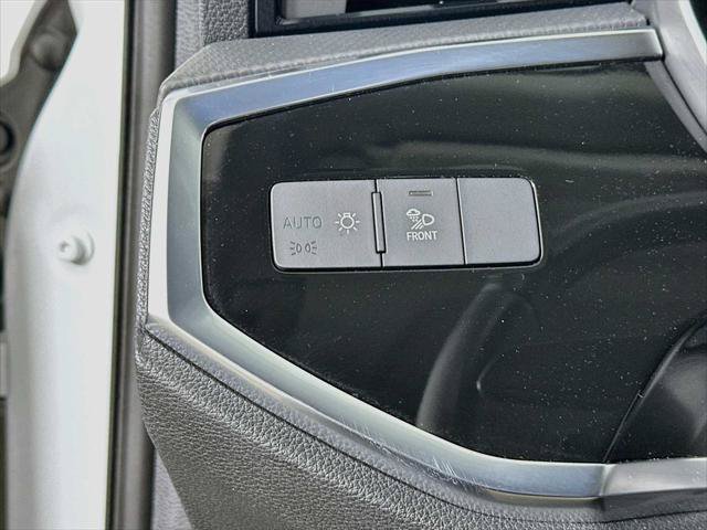 Certified 2023 Audi Q3 2.0T Premium w/ Convenience Package AWD/4WD image 10