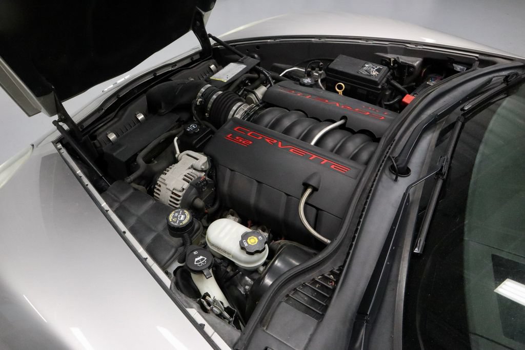 Used 2007 Chevrolet Corvette Coupe w/ Preferred Equipment Group RWD image 14