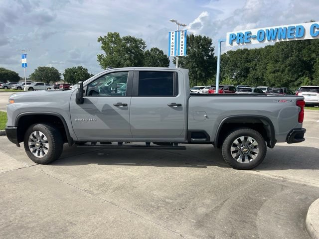 Used 2025 Chevrolet Silverado 2500 Custom w/ Custom Value Package AWD/4WD image 4