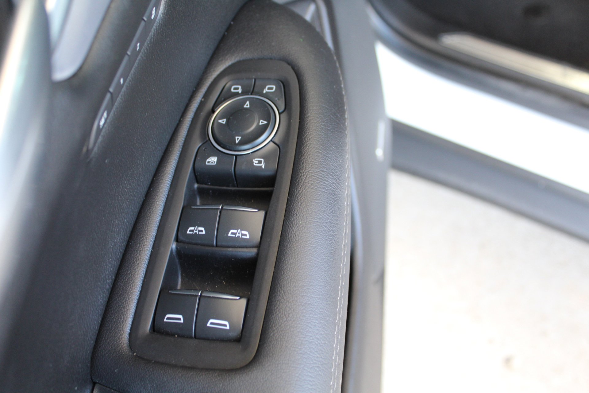 Used 2024 Cadillac XT5 Premium Luxury FWD image 28