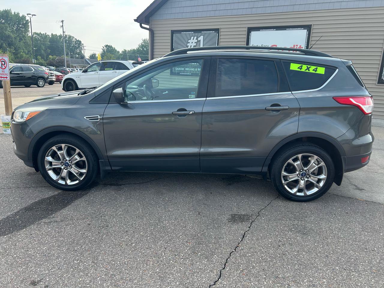 Used 2015 Ford Escape SE w/ Leather Comfort Package AWD/4WD image 8