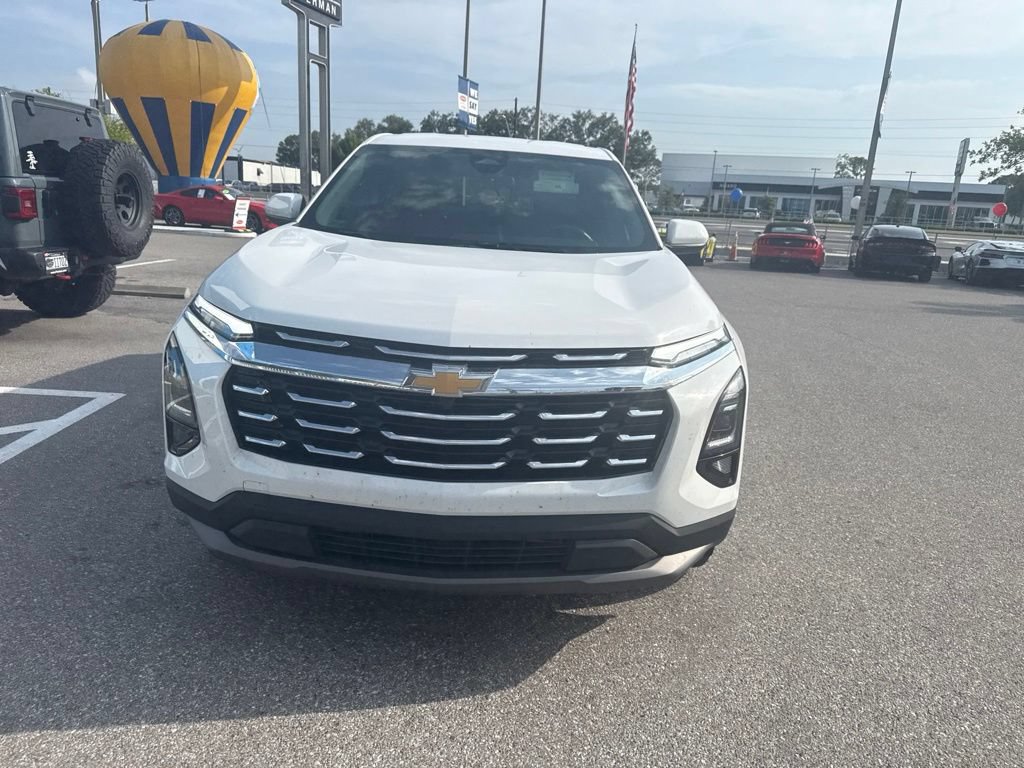 Used 2026 Chevrolet Equinox LT FWD image 3