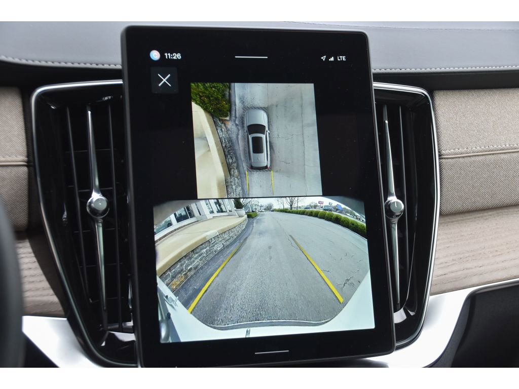 Certified 2025 Volvo XC90 B6 Ultra image 24