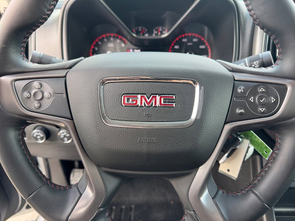 Used 2016 GMC Canyon SLE w/ All Terrain Package image 37