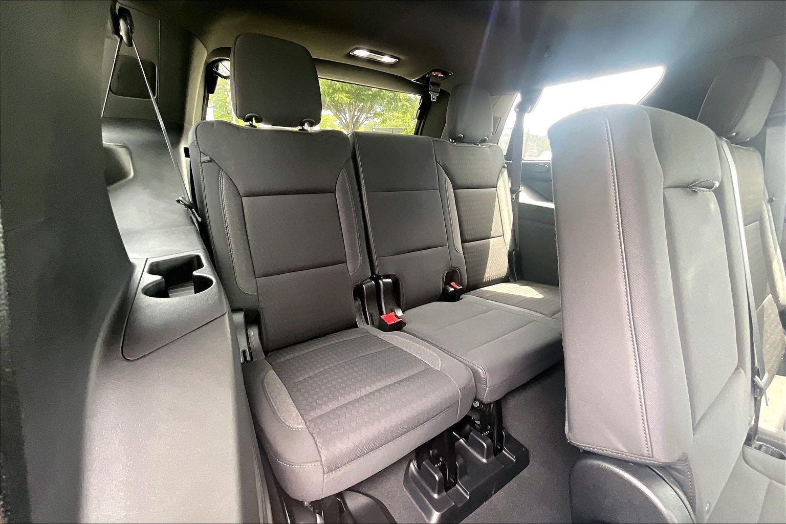 Used 2024 Chevrolet Tahoe LS AWD/4WD image 31