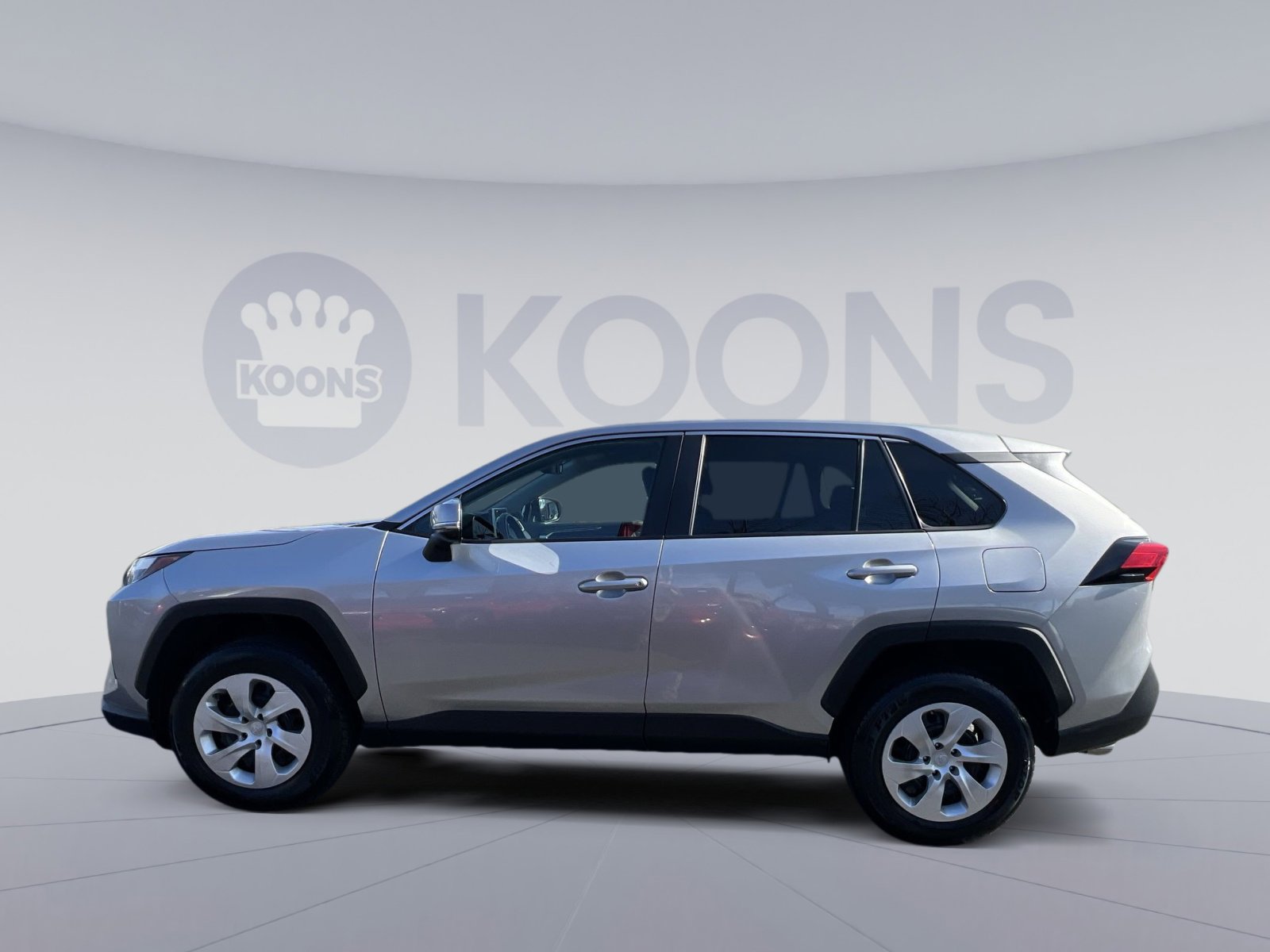 Used 2024 Toyota RAV4 LE image 2