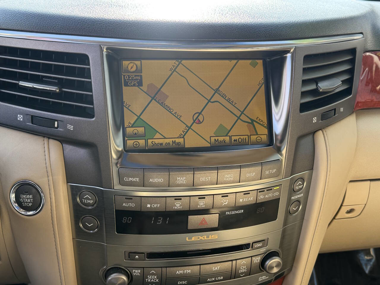 Used 2010 Lexus LX 570 4WD image 12