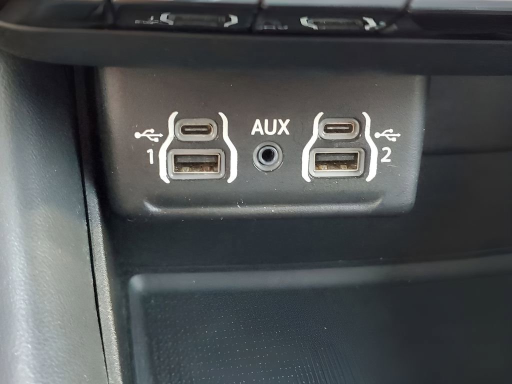 Used 2024 Dodge Durango GT image 31