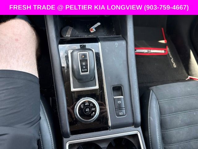 Used 2022 Mitsubishi Outlander SEL Black Edition FWD image 16