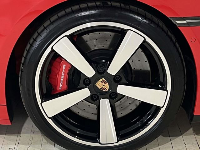 Certified 2025 Porsche 911 Carrera S RWD image 15