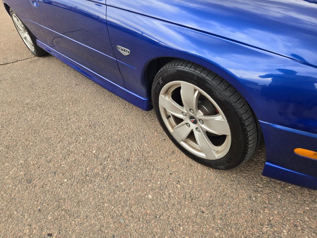 Used 2005 Pontiac GTO image 12