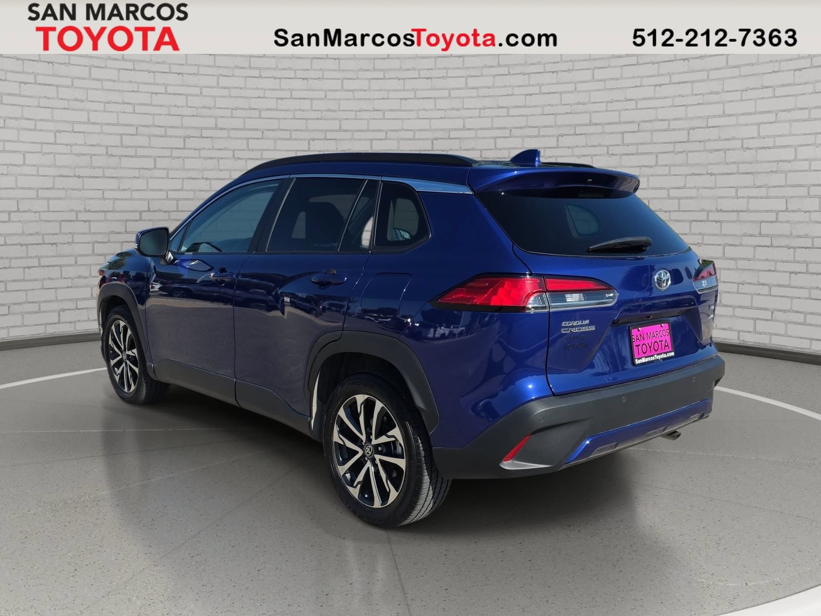 Used 2023 Toyota Corolla Cross XLE w/ Convenience Package AWD/4WD image 8