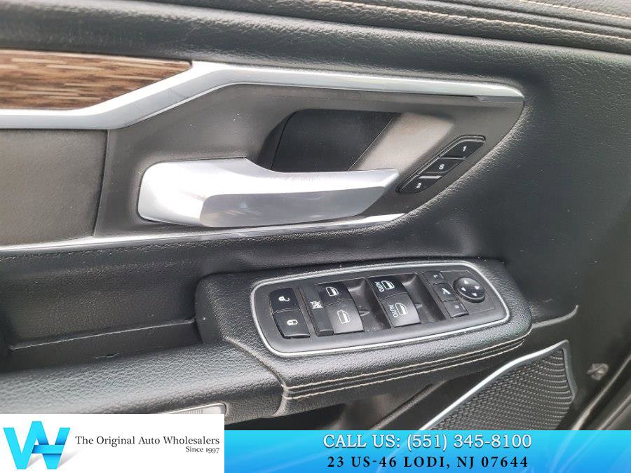 Used 2019 RAM 1500 Laramie AWD/4WD image 13
