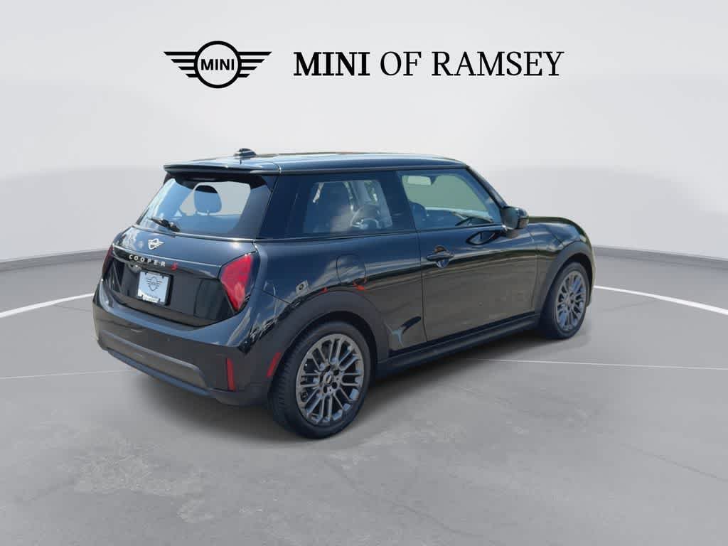 Used 2025 MINI Cooper S FWD image 8