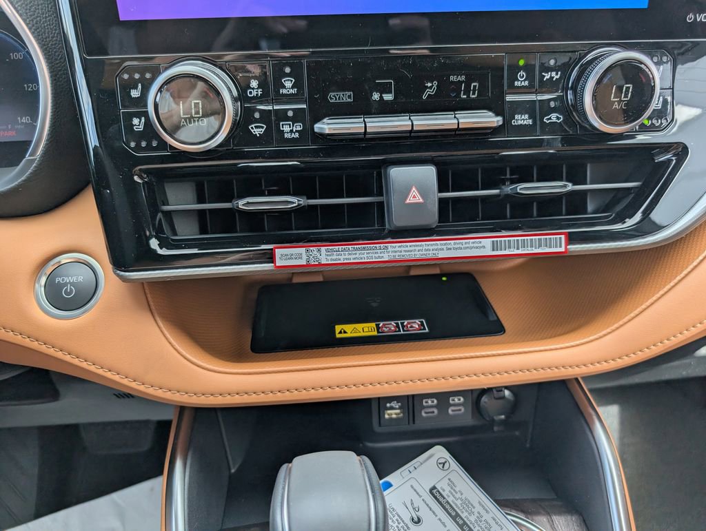 New 2026 Toyota Highlander Platinum image 15