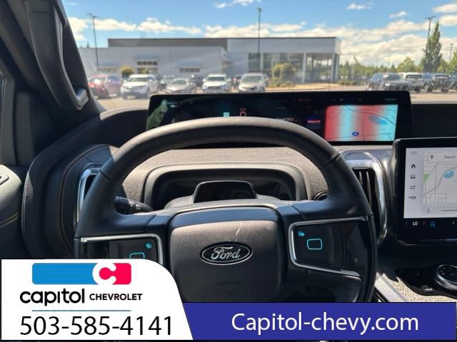 Used 2025 Ford Expedition Tremor AWD/4WD image 13