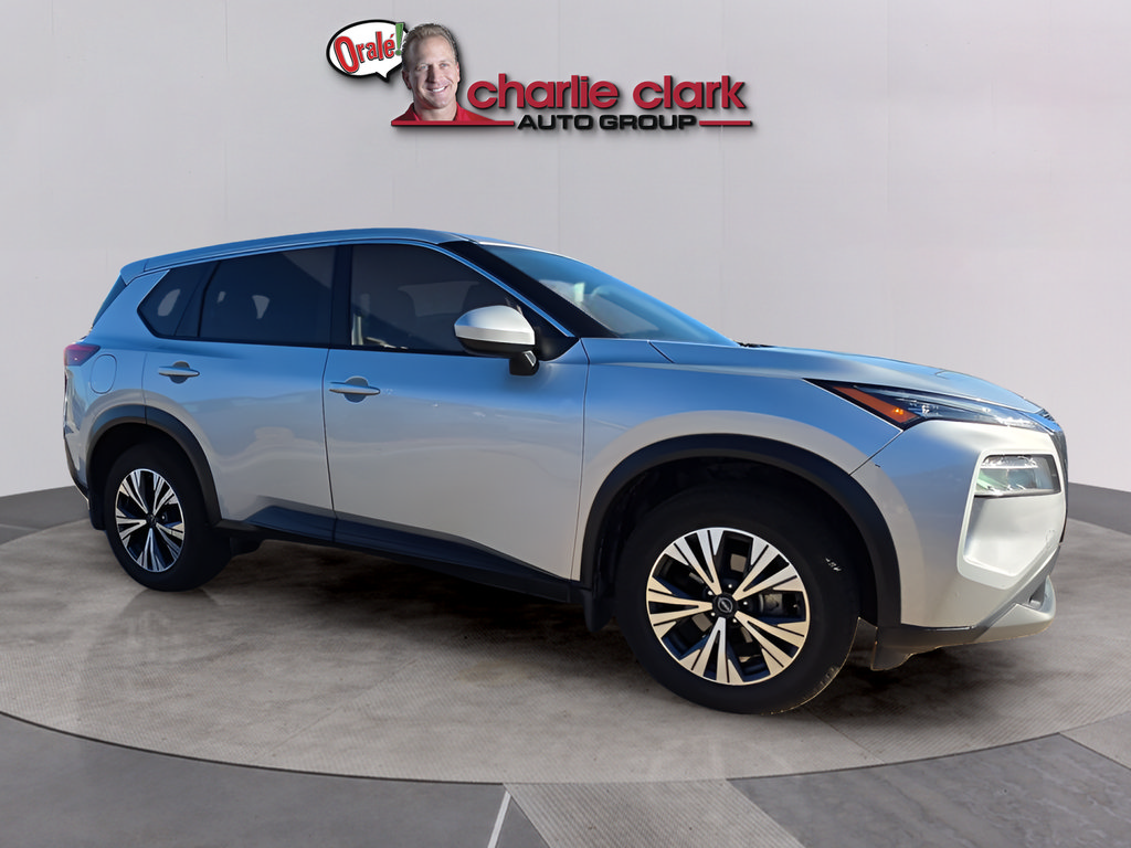 Used 2023 Nissan Rogue SV FWD image 8
