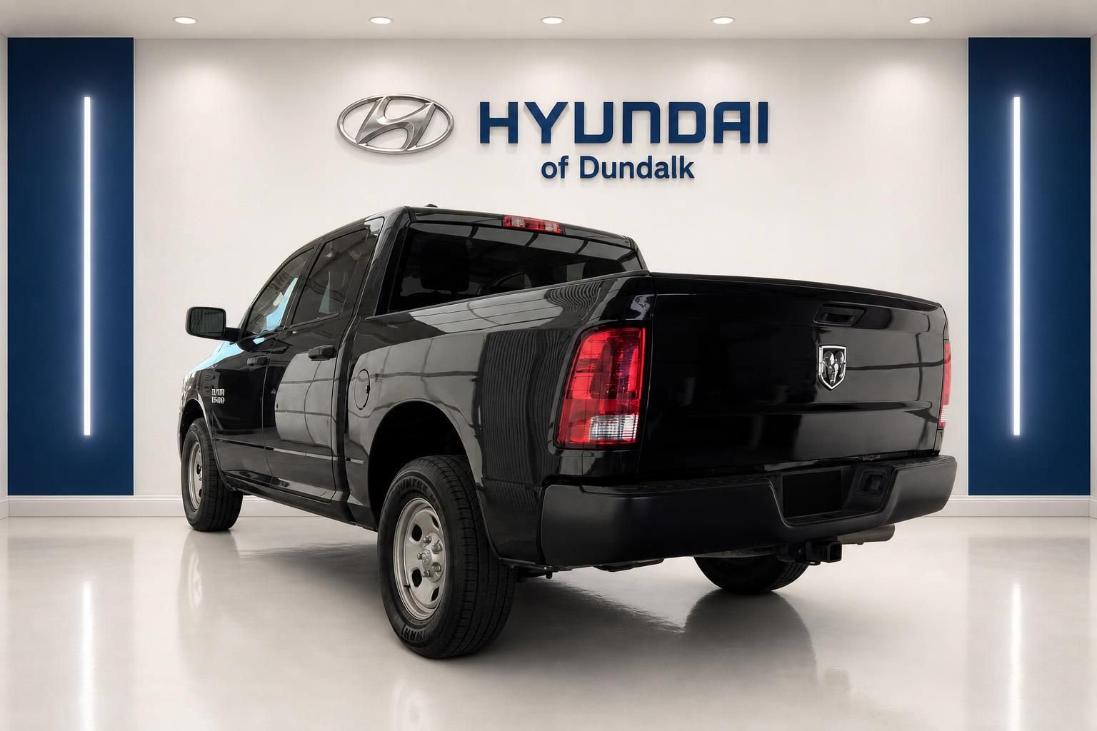 Used 2018 RAM 1500 Tradesman w/ Popular Equipment Group AWD/4WD image 2