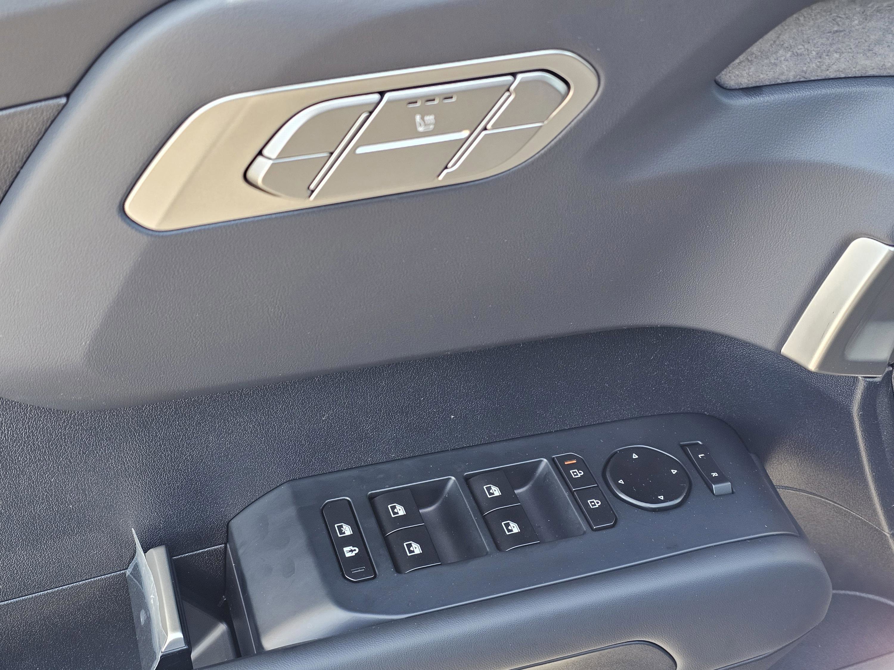 New 2027 Kia Telluride S image 15