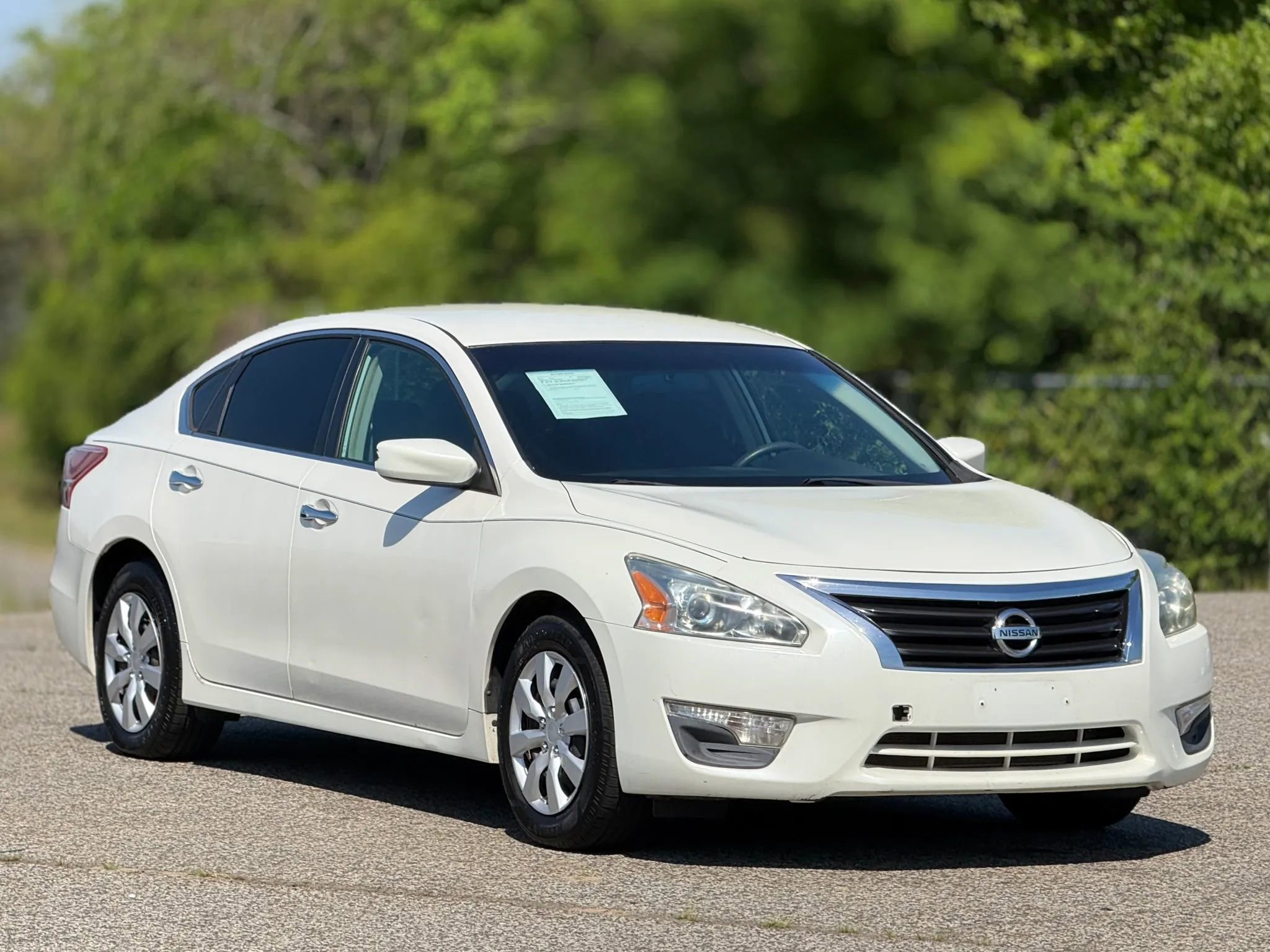 Used 2013 Nissan Altima 2.5 S FWD image 1