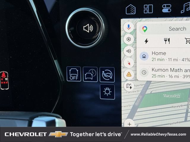 Used 2025 Chevrolet Equinox EV LT w/ Convenience Package FWD image 23