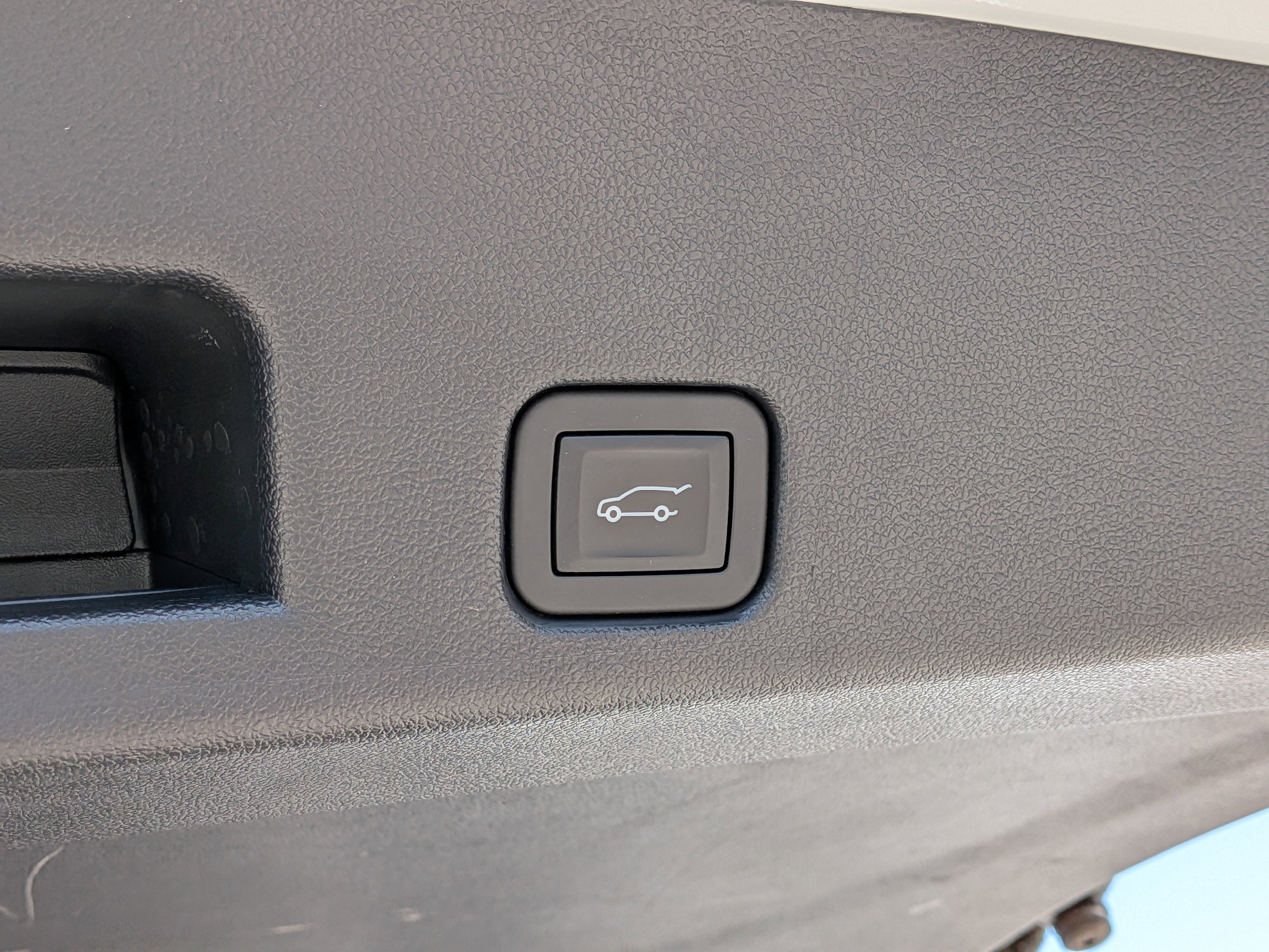 Used 2024 GMC Acadia Elevation AWD/4WD image 14